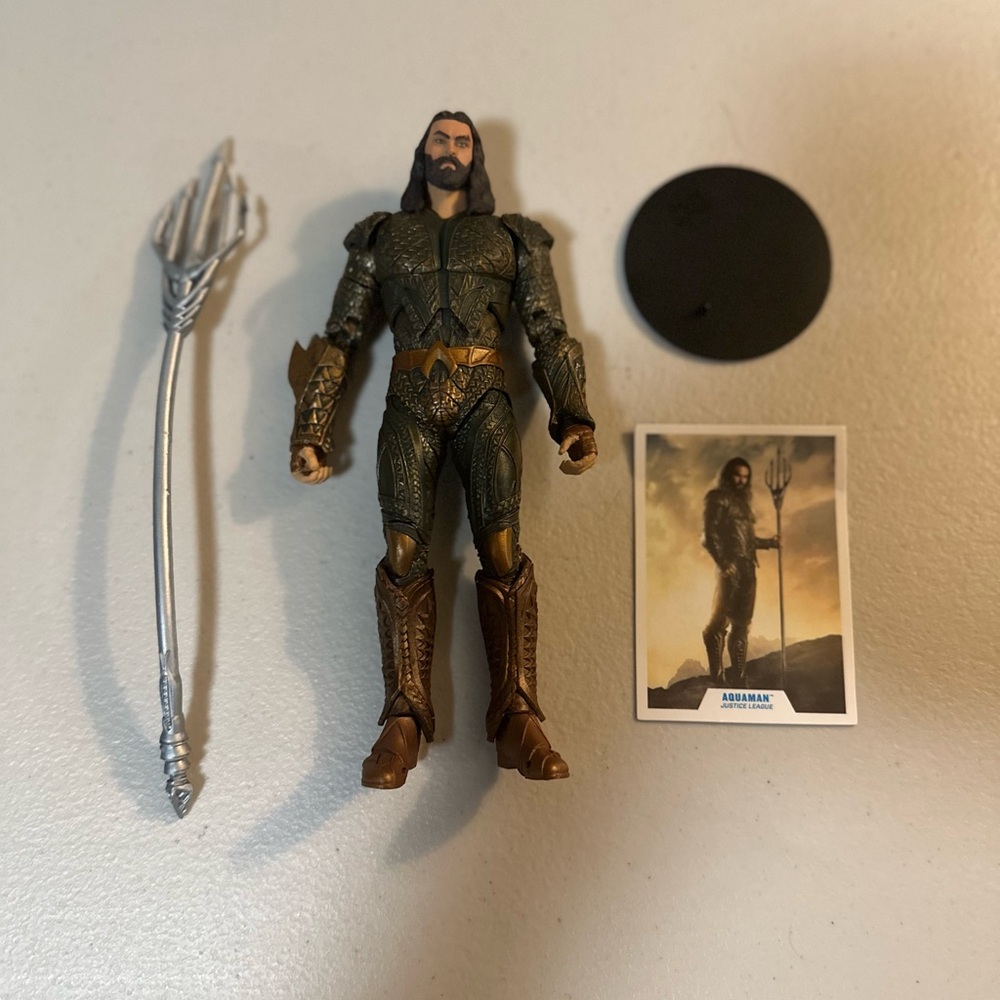 DC Zack Snyder Justice League Aquaman 7-Inch Action Figure, loose
